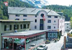 750 Region Engadin położony jest na styku trzech granic: Austrii, Włoch i Szwajcarii i rozciąga się od Zernez na północnym wschodzie do przełęczy Maloja na południowym zachodzie. St. Moritz (1.