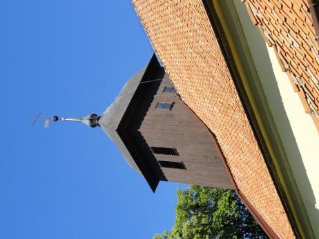 Kościelna 8 Kościół orientowany, salowy,