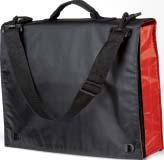 BAGS Art: 7009 Szkolna torba "San Sebastián" Ta elegancka poliestrowa torba posiada przystosowany do regulacji pasek na
