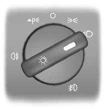 Oświetlenie REFLEKTORY AUTOMATYCZNE OSTRZEŻENIE Przednich świateł przeciwmgielnych należy używać tylko wtedy, gdy widoczność jest znacznie ograniczona przez mgłę, opady śniegu lub deszczu.