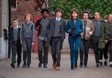 Młodzi przebojowi Sing Street, reż. John Carney, Irlandia, UK, USA, 2016, 106 min. Rekomendujemy dla wieku: 14+ Conor mieszka z rodzeństwem i rodzicami w Dublinie.