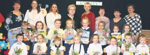 Uczestników Turnieju przywita³y wójt Danuta Froñ, zastêpca wójta Weronika Urbañska oraz przewodnicz¹ca rady Renata W³odarczyk, ycz¹c wszystkim udanej gry a przede wszystkich przypominaj¹c o tym, i