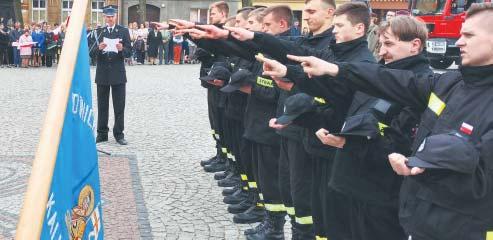 Zawody odby³y siê w Rydzynie ko³o Leszna z bardzo du ¹ liczb¹ zawodników i zawodniczek, bo a 675, pocz¹wszy od kadeta m³odszego, kadeta starszego, juniora i seniora.