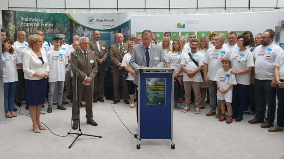 Otwarcie wystawy Puszcza Białowieska lasy naturalne czy też dziedzictwo kulturowe miejscowej ludności Parlament Europejski, 31.08.2016 https://www.