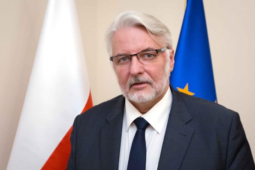 Źródło: Gazeta Polska Codziennie FOT. M. JASIULEWICZ / MSZ Mamy najniższy w historii nowej Polski wskaźnik bezrobocia, mamy rosnący, jeden z najwyższych w Europie wzrost gospodarczy, cztery procent.