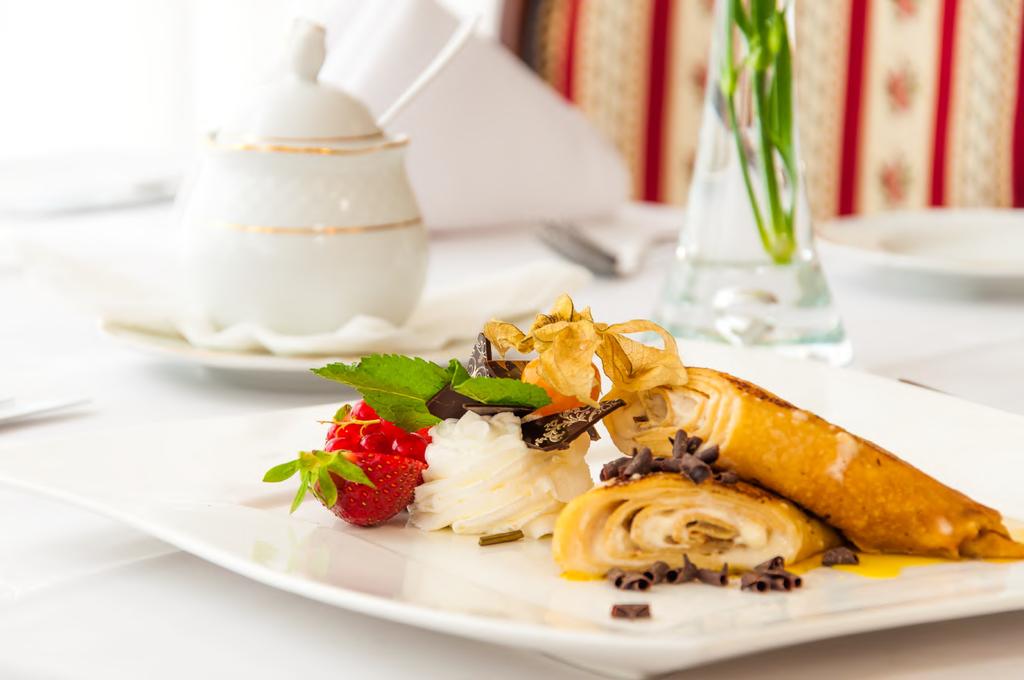 MENU KOMUNIJNE Skomponuj niepowtarzalne menu na przyjęcie