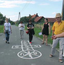 gmina Oborniki Śląskie, și a fost creat în anul 2012 cu scopul de a susține satul Pengow în cadrul concursului Cel mai frumos sat.