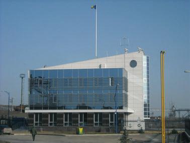 Portul Internaţional Giurgiuleşti este un complex portuar care include Terminalul petrolier, cel cerealier şi portul de pasageri.