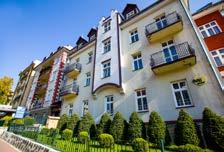 ŚWIADCZENIA ZAWARTE W CENIE: - noclegi w pokojach 1, 2, 3 osobowych z łazienką, oraz w pokojach typu studio (2+2), - wyżywienie 3 razy dziennie, - możliwość korzystania z wieczorków tanecznych w