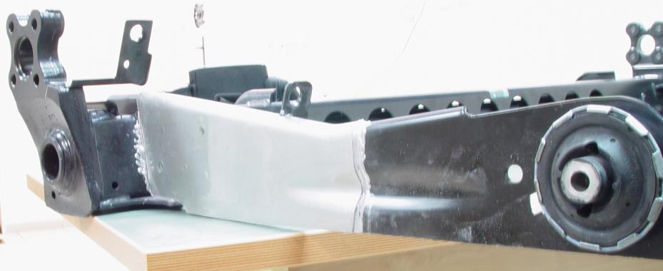 7. PRZYKŁADY ZASTOSOWANIA TECHNIKI ELASTOOPTYCZNEJ WARSTWY POWIERZCHNIOWEJ Niewątpliwą zaletą techniki EWP jest możliwość dokonywania pomiarów odkształceń na konstrukcjach (obiektach) rzeczywistych,