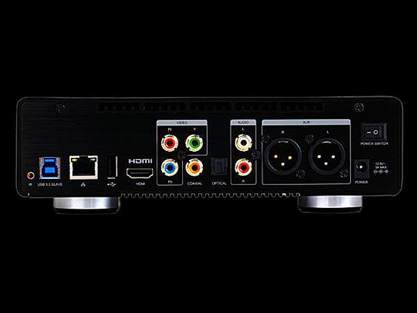 2, wyjścia: HDMI, mini DisplayPort, 3,5 mm audio, SPDIF, obsługa 4K, Zainstalowany odtwarzacz Foobar2000 z wtyczkami ASIO oraz oprogramowanie KODI.