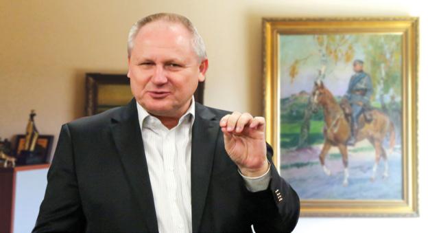 S.A. - JANUSZ KRASZEK Jego hobby to najstarsza planszowa gra na świecie GO, licząca sobie ponad 4 tys. lat.
