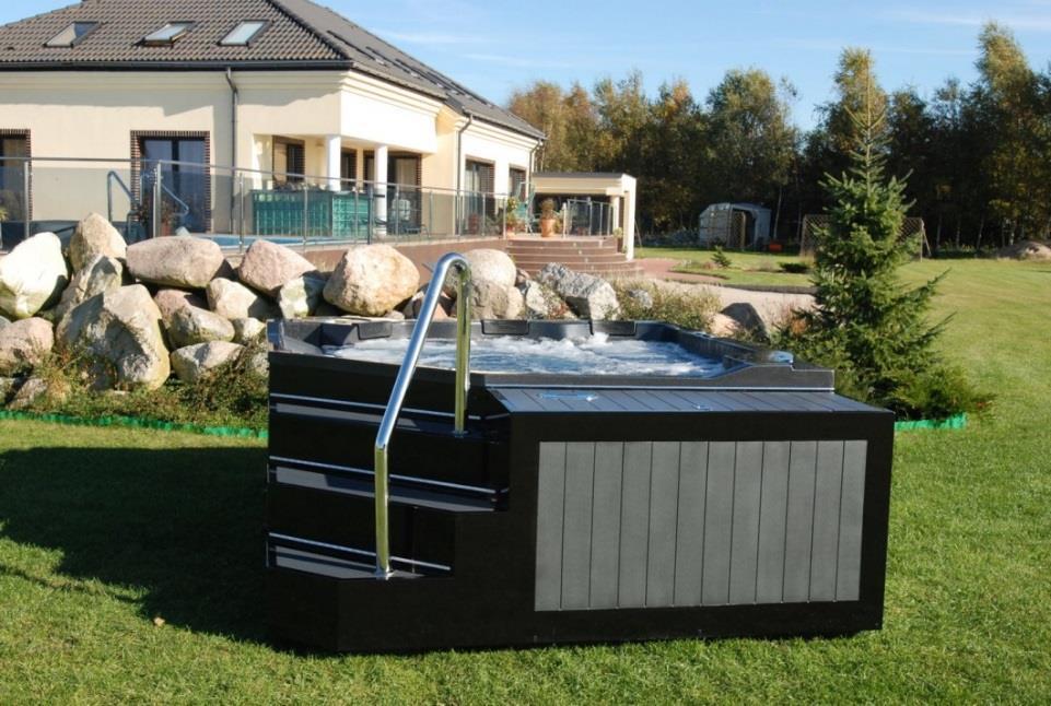 PORTABLE SPA CLASSIC ORCHID CLASSIC 220x215 (270) Uwaga: Ze względów technologicznych wysokość wanny może ulec zmianie +/- 2 cm Ilość miejsc: 5 (4 miejsca siedzące, 1 miejsce leżące) Pojemność: 1550