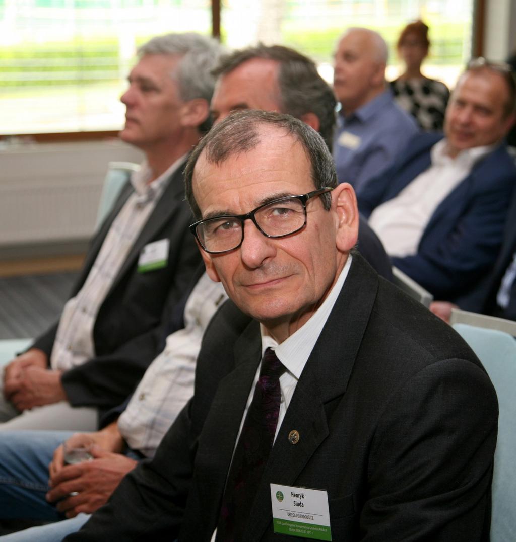 Naszą słabością są wewnętrzne konfrontacje. U nas nie pracuje się źle.