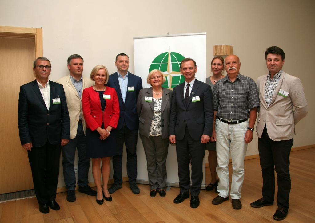 Wybory do władz SGP na kadencję 2017-2021 Jan Łopaciuk Przewodniczący Komisji Wyborczej, w jej imieniu, na Prezesa Stowarzyszenia Geodetów Polskich