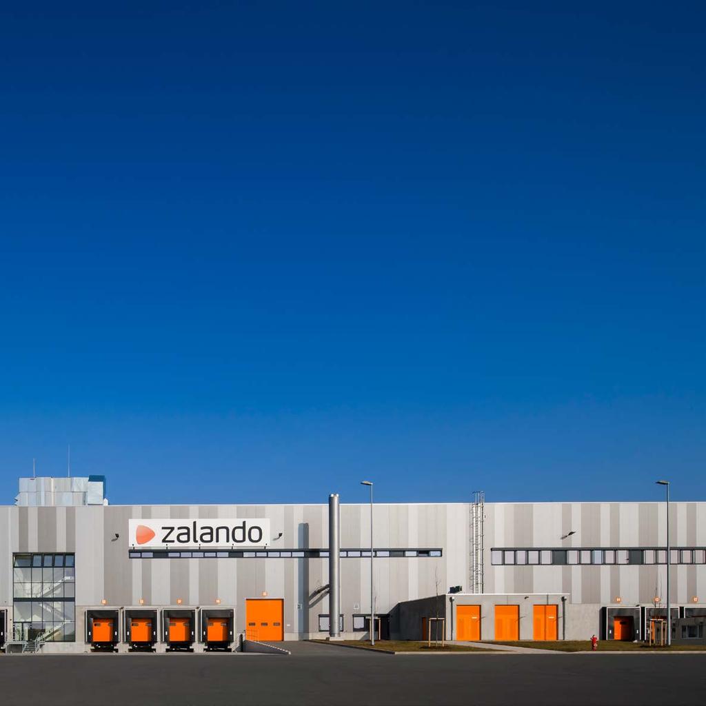 Garść faktów Strona www Zalando to ponad 165 MILIONÓW ODSŁON na miesiąc! Oferta sklepu internetowego obejmuje ponad 200.000 PRODUKTÓW ponad 1.