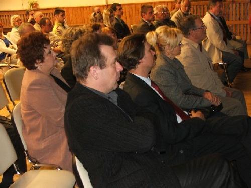 17.05.2011 W sali sesyjnej Urzędu Miasta i Gminy Koronowo odbyło się we wtorek, 17 maja br. otwarte spotkanie mieszkańców miasta i gminy z przedstawicielami wybranej władzy.