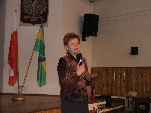Posłanka Anna Bańkowska zwróciła uwagę na negatywne zjawiska występujące w Polsce, zwłaszcza w sferze społecznej.