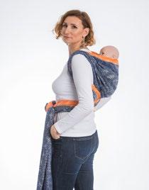 Przesuń dziecko na plecy asekurując je. Move your baby slowly onto your back.