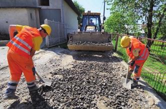 Gmina Jeleśnia W północnej części Beskidu Żywieckiego znajduje się Gmina Jeleśnia, na terenie której realizowana jest także jedna z kluczowych inwestycji, dotyczących uregulowania gospodarki