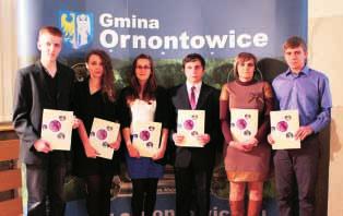 STYPENDYŚCI ZE SZKOŁY PODSTAWOWEJ Alicja Adamczyk Patrycja Domagała Emilia Kalabis