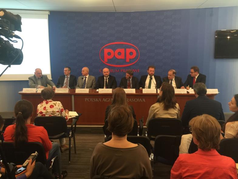 organizacji systemu opieki kardiologicznej w Polsce.