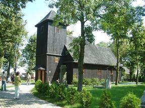 Grzybowo Kościół św. Michała Archanioła z XVIII w. Pierwsza wzmianka o kaplicy w Grzybowie pochodzi z 1440 r. Obecny kościół został pobudowany w 1757 r.