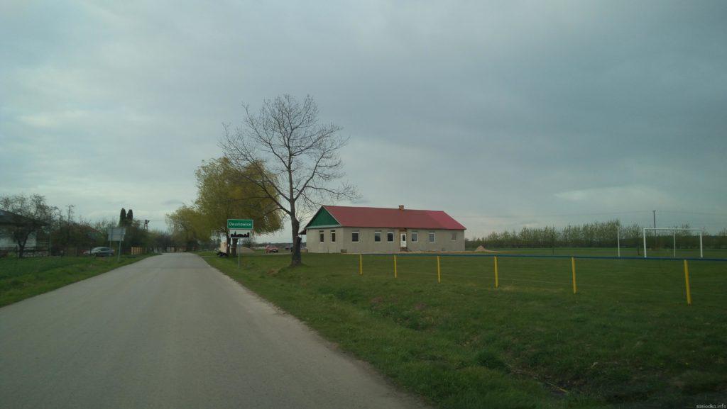 Remiza Osp Deszkowice Pierwsze Zapisy dzieci na choinkę noworoczną 2017 w Sąsiadce Stowarzyszenie GRODZISKO SĄSIADKA DAWNY SUTIEJSK, Rada