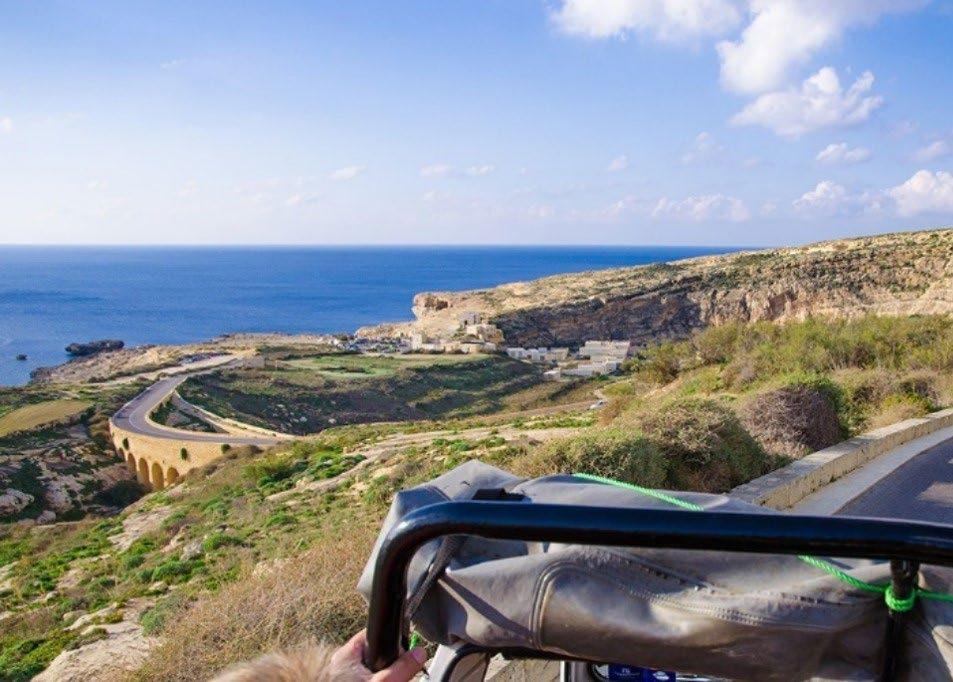 PROGRAM WYJAZDU NA MALTĘ Dzień 5-7 października 2017 7:00-8:30 śniadanie 9:00 wyjazd na Gozo 10:30-13:30 Gozo Jeep Challenge 14:00 lunch 15:15 powrót do