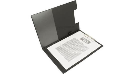 3 LICZBA SZTUK 250 szt. zamówienie podstawowe 250 szt. zamówienie w opcji 4 MATERIAŁ tektura lita 2,5 mm, okleina folia błyszcząca metal 5 WYMIARY 320 x 230 x 2,5 mm (wys. x szer. x gr.