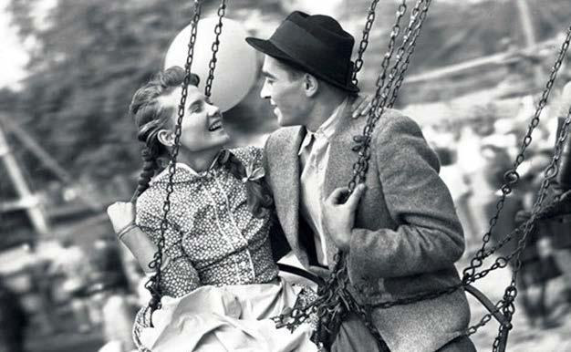 Film opowiada historię pary młodych zakochanych, Mari, granej przez Mari Törőcsik (w swojej pierwszej roli), oraz Máté granego przez Imre Soósa.