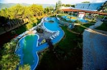 Chorwacja \ Środkowa Dalmacja \ Śibenik Oferta: CHORWACJA Solaris Resort hotel NIKO Terminy Brak wolnych miejsc Opis Opis hotelu Hotele NIKO*** posiada pokoje 2 osobowe z możliwością dostawek (w