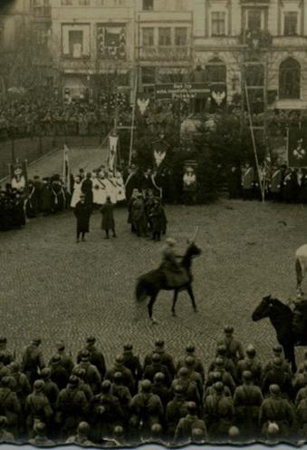 1927 r. WYŻSZA SZKOŁA LOTNICZA (PRZENIESIONA POTEM DO DĘBLINA ] Od 1928 r.