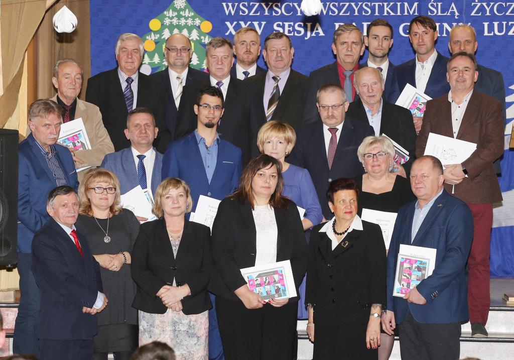 Mudlaw, pracownikom Gminnej Biblioteki Publicznej w Luzinie, Stowarzyszeniu Inicjatyw Obywatelskich PRO BONO w Luzinie i radnym Gminy Luzino. /Wyżej wyszczególnieni otrzymali podziękowania./ /Fot.