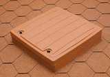 szerokość x grubość: 590 x 325 x 30 mm. WYŁAZY DACHOWE Kolor Nr Prod. WYŁAZ DACHOWY (DACHÓWKA) TYPU VILPE Czarny 738802 877,00 1078,71 Wymiary głównego otworu: 600x600 mm.