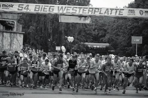 55. Bieg Westerplatte Szanowni Państwo, jest mi niezmiernie miło, że spotkamy się na starcie 55. Biegu Westerplatte.