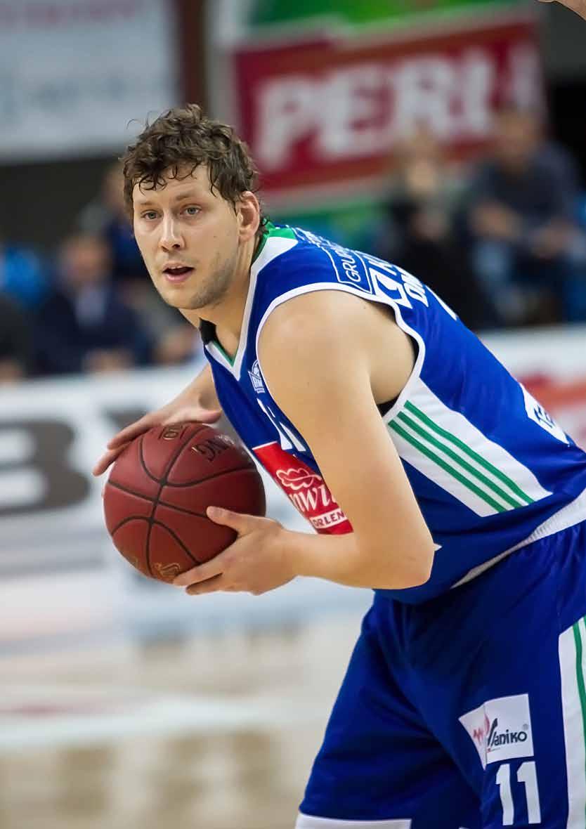 ANWIL TEAM nr 13 sezon 2016/2017 W marcu, a właściwie jeszcze w lutym, od meczu z Energą Czarnymi Słupsk, zaczęła się fantastyczna seria Anwilu.