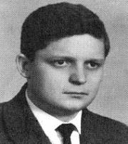 Główni konstruktorzy sprzętu komputerowego w ELWRO Andrzej ZASADA główny konstruktor techniki podstawowej Andrzej ZASADA ukończył studia na Wydziale Elektroniki Politechniki Wrocławskiej w 1960 r.