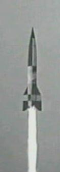 Pojawiły się też całkiem nowe zjawiska aeroelastyczne Niemieckie rakiety V-2, osiągające wielkie prędkości naddźwiękowe (Ma >> 2) ulegały w latach 1943-1944 tajemniczym