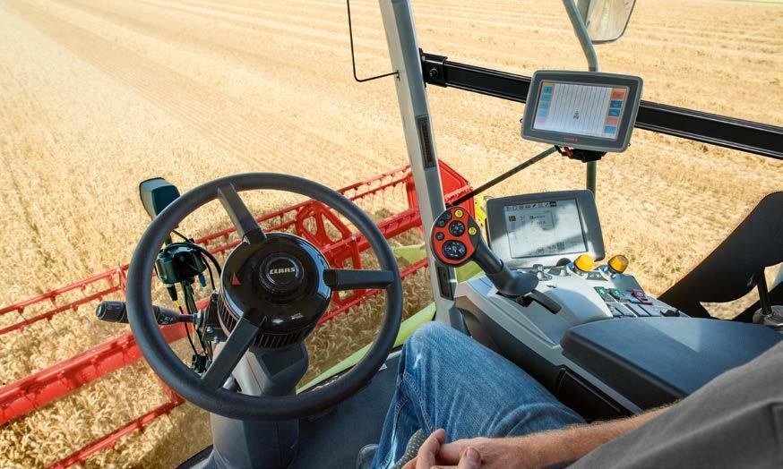 Dwa pałąki kopiujące w zrywaczu wykrywają pozycję LEXION, prowadząc go automatycznie przez rzędy kukurydzy, dając optymalną pozycję: kombajn jest na najlepszej drodze.