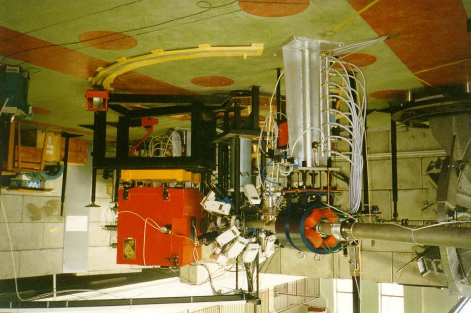 Układ eksperymentalny JANOSIK W związku z tym postanowiliśmy mierzyć także w Warszawie promieniowanie gamma emitowane w zderzeniach ciężkich jonów.