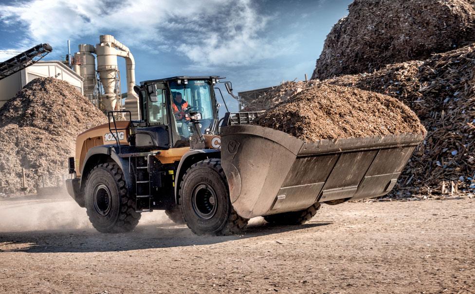 MOSTY I MECHANIZMY RÓŻNICOWE KIEDY WYDAJNOŚĆ ŁĄCZY SIĘ Z PRODUKTYWNOŚCIĄ OSZCZĘDNOŚĆ KOSZTÓW 100% automatyczna blokada mechanizmu różnicowego W przypadku otwartych mechanizmów różnicowych tarcie nie