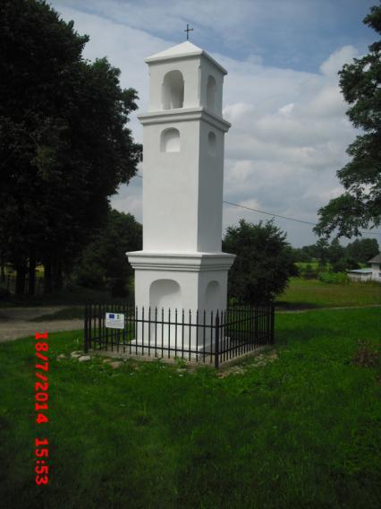 z Niedarczowa oraz oryginalna, przydomowa kapliczka kolumnowa z figurą św.