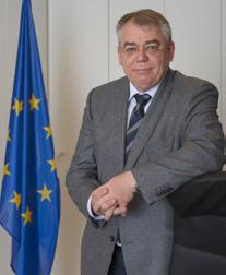 Słowo wstępne Prezesa 03 W tym roku Europejski Trybunał Obrachunkowy obchodzi 40. rocznicę powstania.