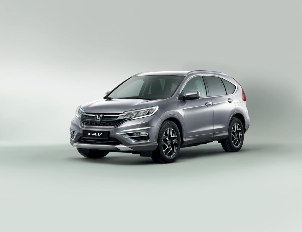 ELEGANCE PLUS 17-calowe obręcze aluminiowe Berlina Black Poduszka powietrzna kierowcy (i-srs), pasażera (SRS), boczne poduszki powietrzne (przód), kurtyny powietrzne ABS - Układ zapobiegający