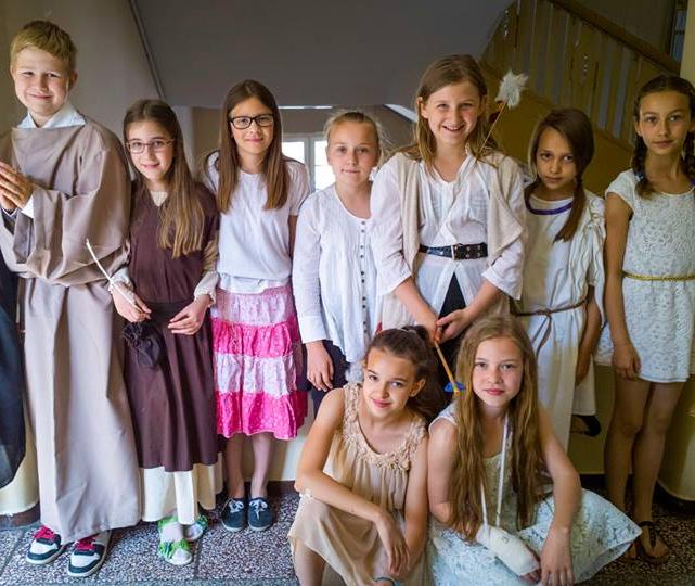 tworzyła makietę Ostrowa Tumskiego, 6 - pisała księgę na miarę średniowiecznych bestsellerów.