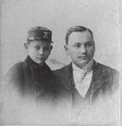 Pewnie taki byłby koniec tych łączonych emblematów, gdyby nie fotografie, dzięki którym można je poznać i odtworzyć.