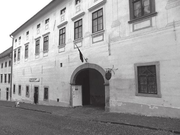 Górniczej. Problematyka dla badaczy kieleckich z oczywistych powodów bardzo ważna i interesująca.
