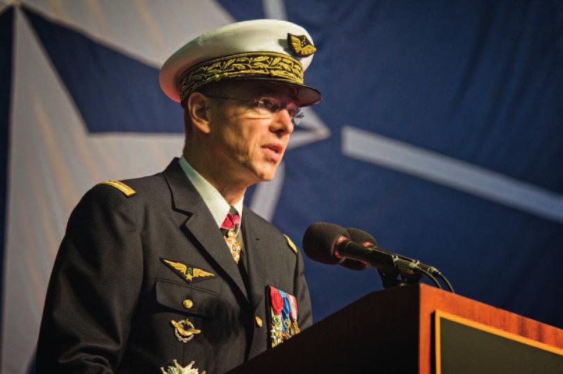 TARGI MILITARNE/DEFENSE EXHIBITION U S N A V Y GENERAŁ STEPHANE ABRIAL, DOWÓDCA STRATEGICZNY NATO: Ćwiczenia CWIX to doskonała okazja, żeby przetestować różne systemy dowodzenia, z jakich korzystają