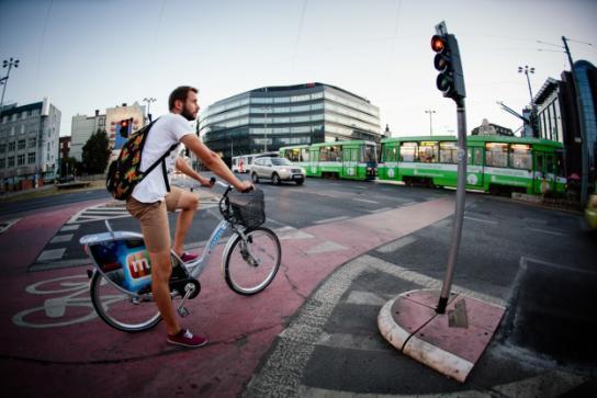 Mieszkańcy popierający rozbudowę infrastruktury rowerowej Badania Ibris dot. Metrobusa z marca 2015 r.